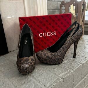 Guess women’s platform heels 7.5